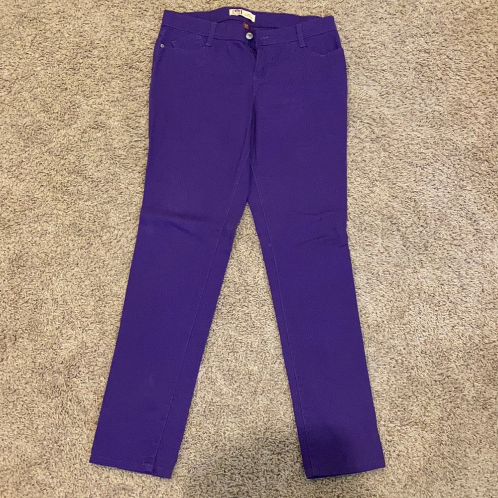 Junior’s Lei Jeans